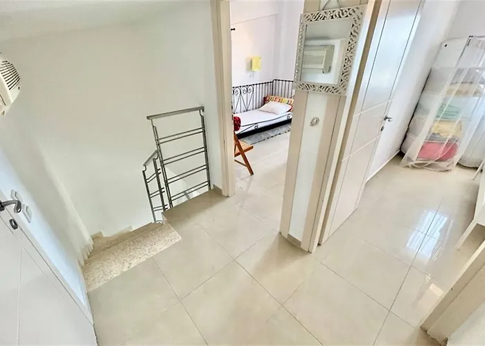 Cristina House 2 Bedrooms 6 Guests