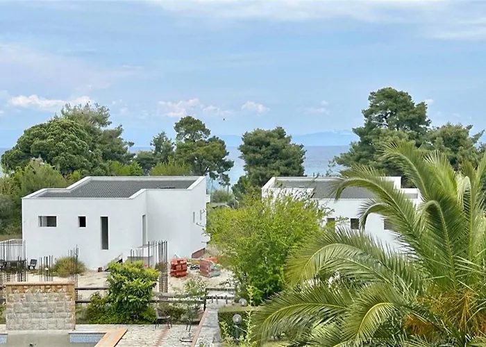 Cristina House 2 Bedrooms 6 Guests *