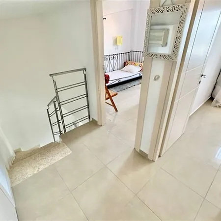 Christina House 2 Bedrooms 6 Guests