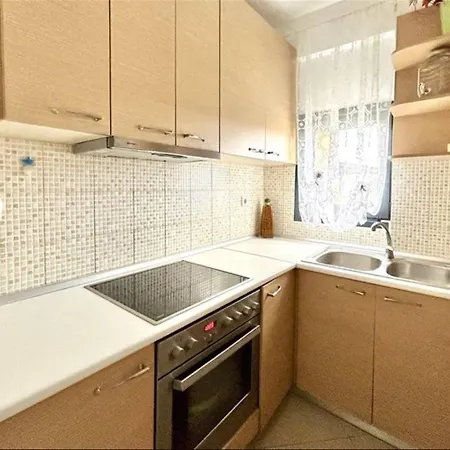 Christina House 2 Bedrooms 6 Guests * Hanioti